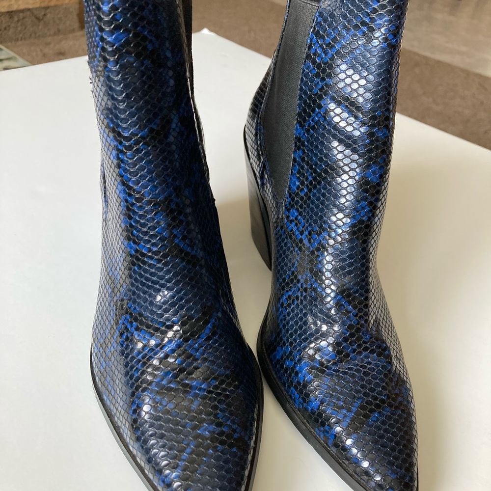 Woman’s Blue and black ankle boots size 10 - Picture 3 of 4